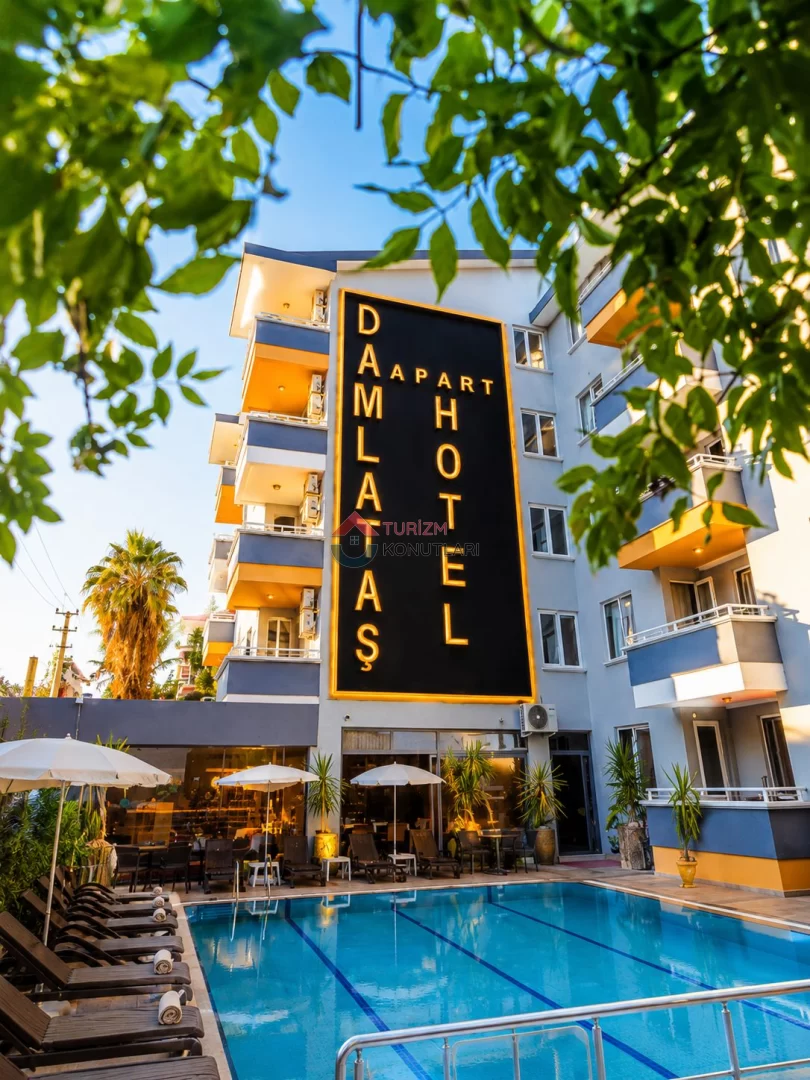 Alanya Merkezde Havuzlu Suit Odalar Cleopatra Plajına 300mt