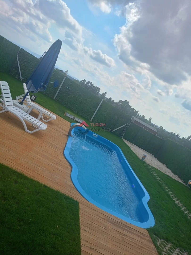 Eskişehir Bungalov Lüks Isıtmalı Havuz 8 Kişilik