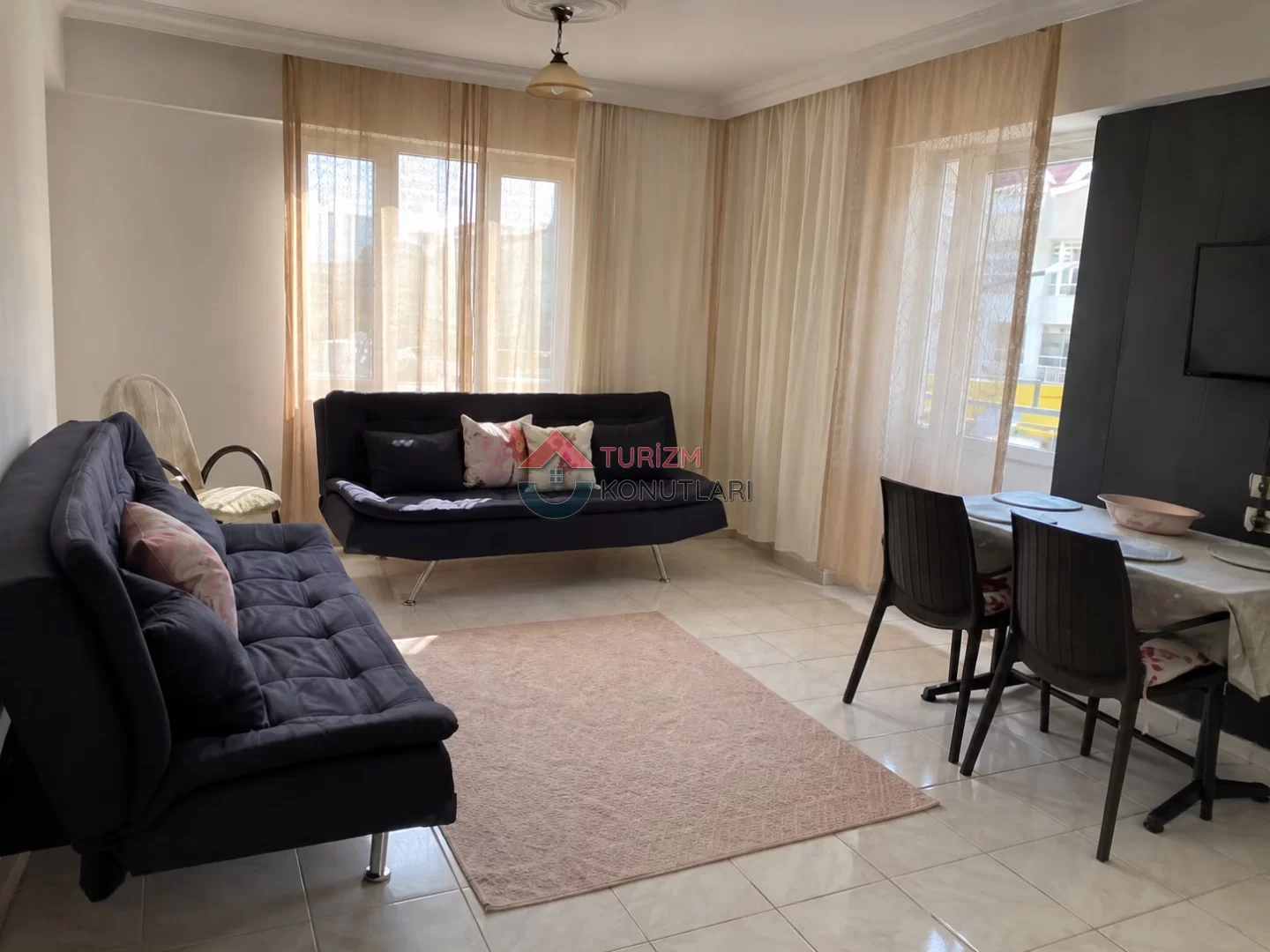 Marmaris Merkez'de Denize 50 Metre Havuzlu Apart Otel Pansiyon