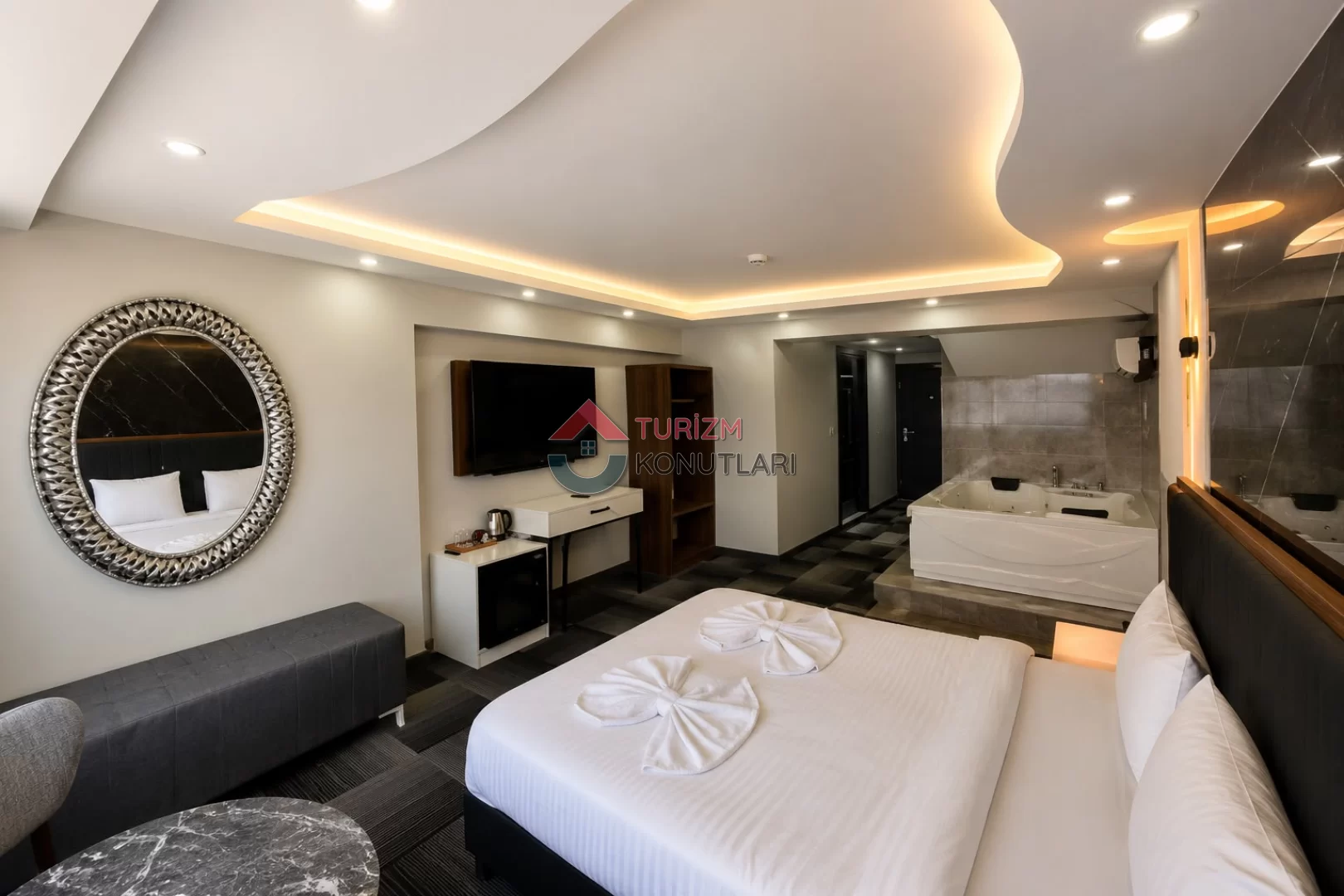 Bakırköy Meydan'da Temiz Lüks Konforlu Jakuzılı Netflixli Otel