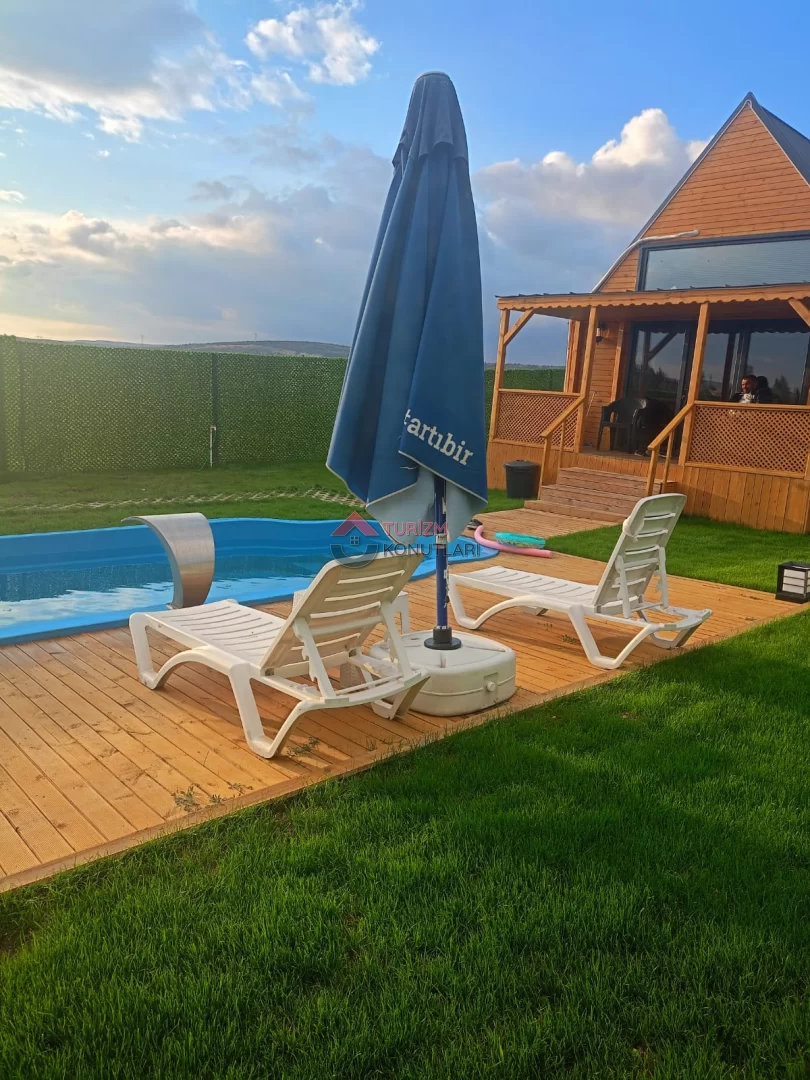 Eskişehir Bungalov Lüks Isıtmalı Havuz 8 Kişilik